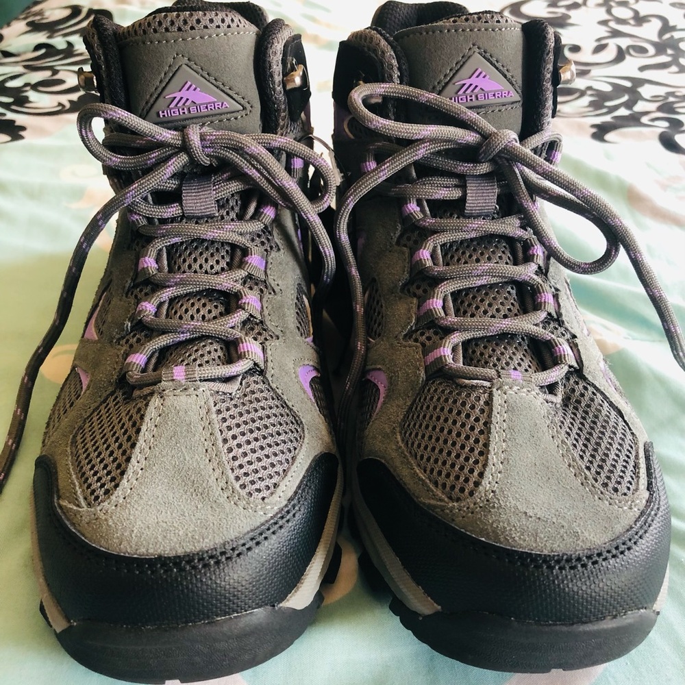 NWT Leather “Ziggy” Hiking boots sneakers